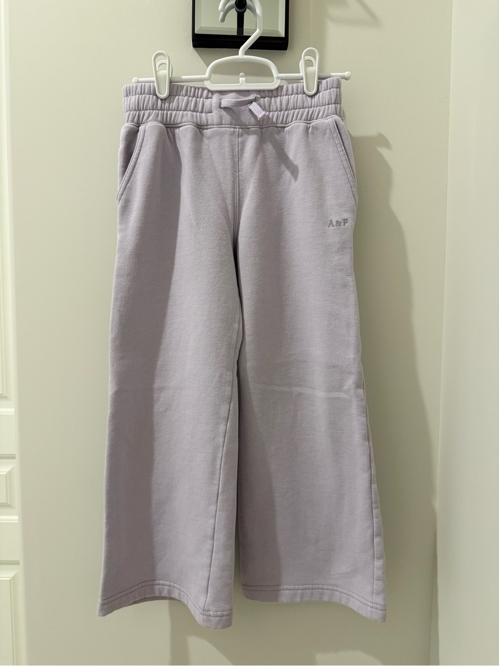 Abercrombie Kids Girls Essential Sweatpant 7/8